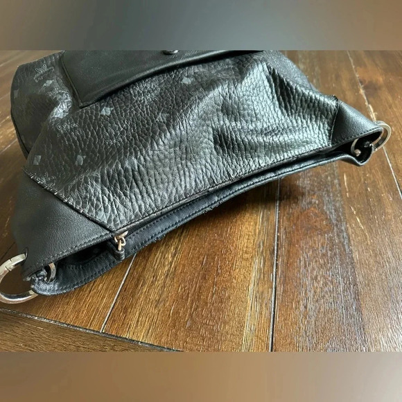 MCM Klara Visetos hobo bag - Picture 15 of 16